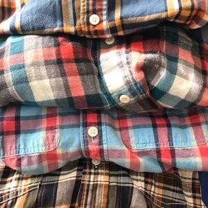 Bundle of Gap brand men’s button up shirts!